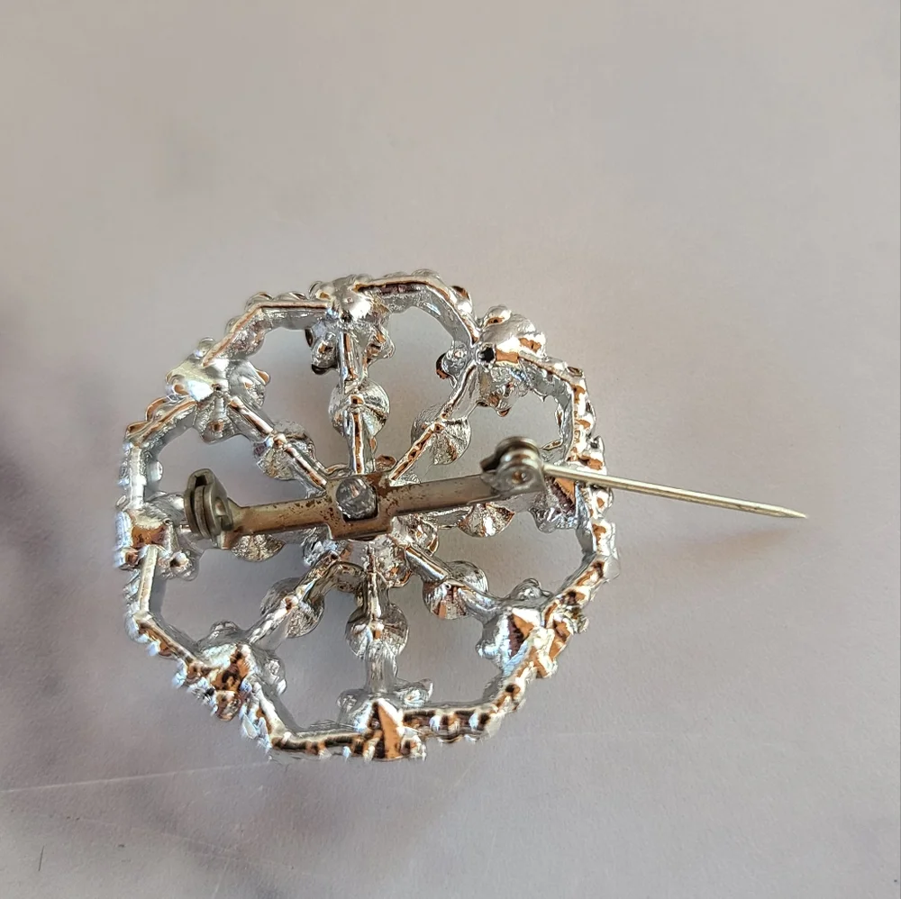 Vintage Rhinestone Circular Brooch